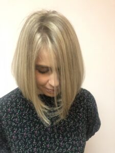 shoulder length cut, blonde from the front